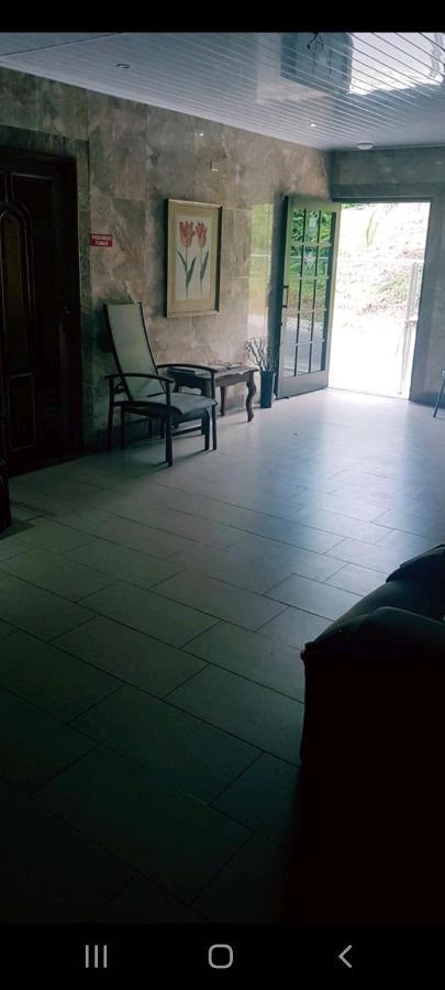 Hotel La Cueva Limon מראה חיצוני תמונה
